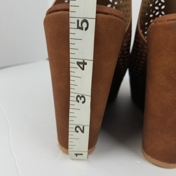 Torrid Women 10 Wedge Bootie Shoe Wide Width Strap - Picture 6 of 8